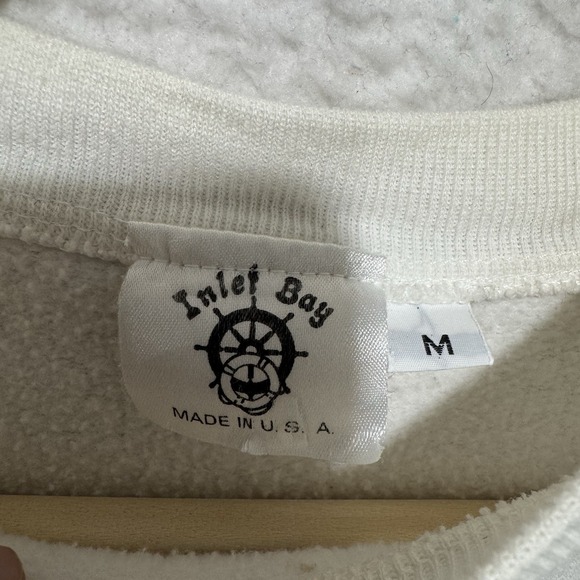 VTG Everything Wisconsin Mens Sz M Inlet Bay Made in USA Graphic Sweatshirt - Picture 12 of 14